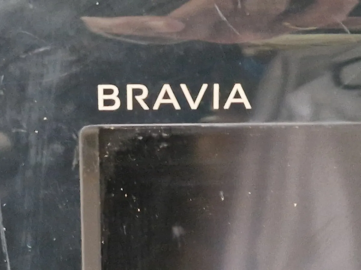 Sony 32 inch TV, Model KDL-32V4500, Saorview - Image 3