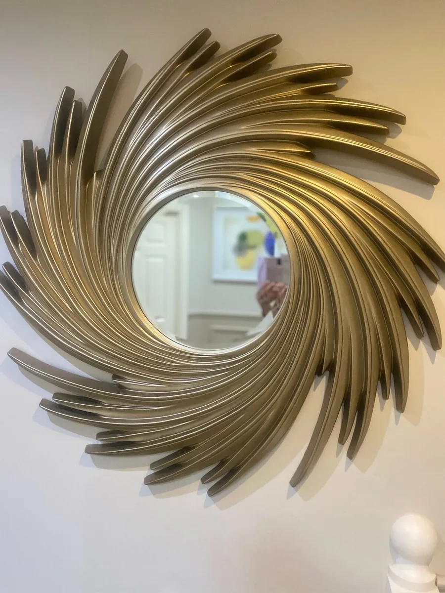 Mirror - Image 1