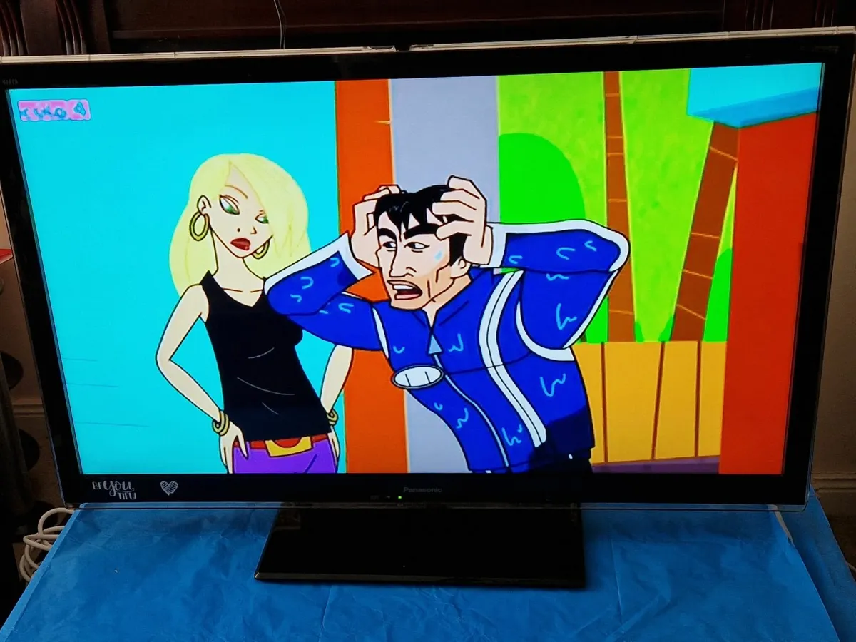Panasonic Vierra 37" TV, Model TX-L37E5B - Image 3