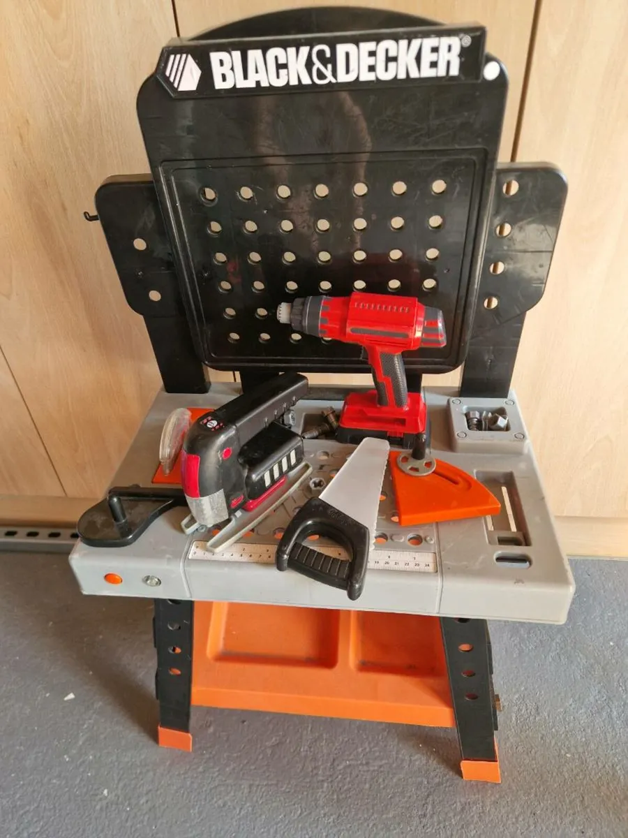 Kids work bench - Image 3