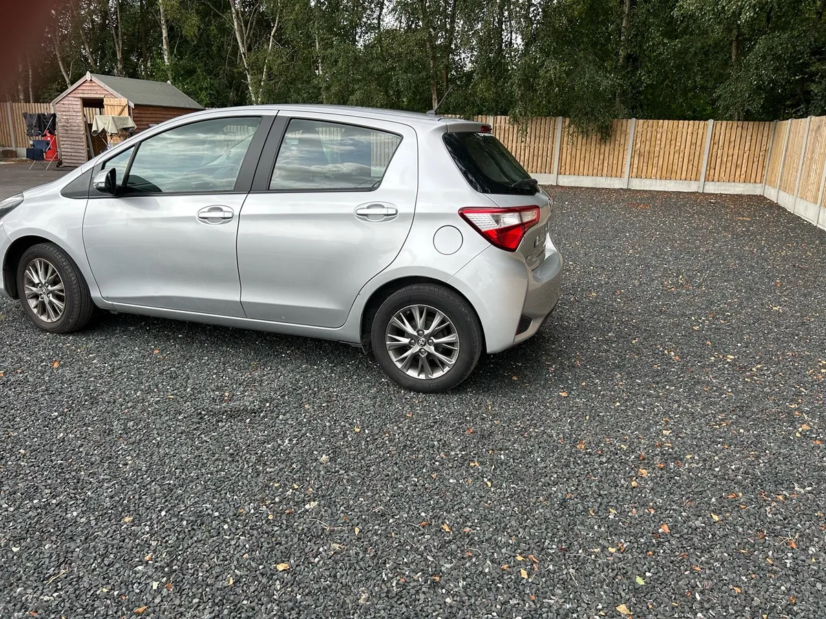 Toyota Yaris - Image 3