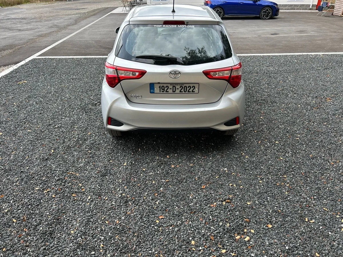 Toyota Yaris - Image 4