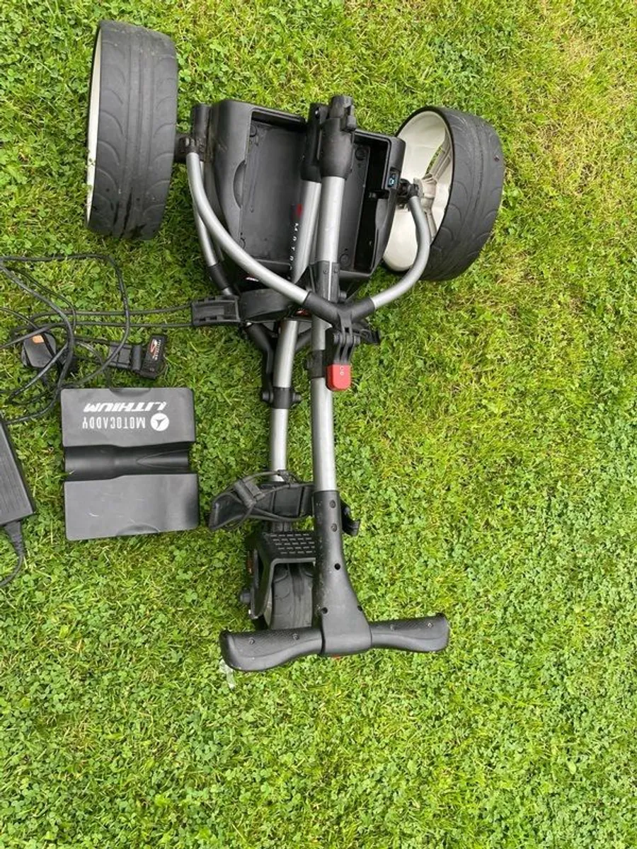 Motocaddy S1 Golf Trolley - Image 3