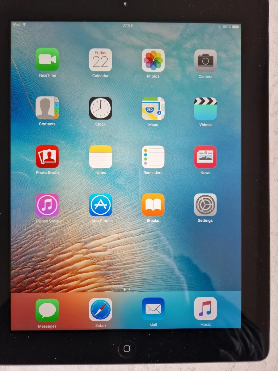 Apple iPAD 3rd Generation, 64GB, Black - Image 1