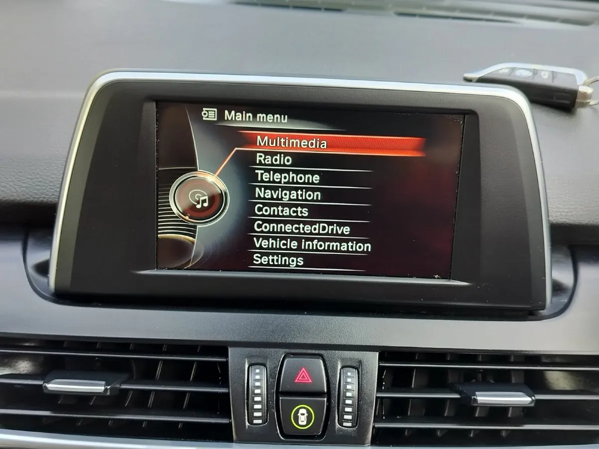 BMW 2-Series 2016 7 Seat Gran Tourer - Image 4