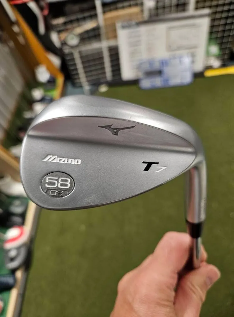 Like New Mizuno T7 - Image 1