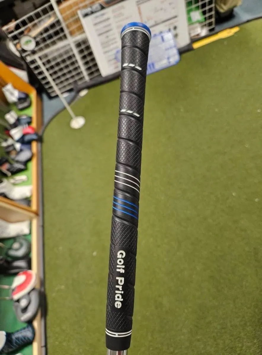 Like New Mizuno T7 - Image 4