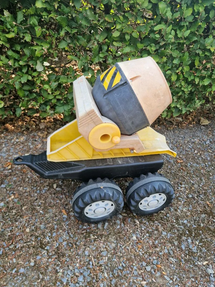 Cement mixer for kids ride on tractor - Image 3