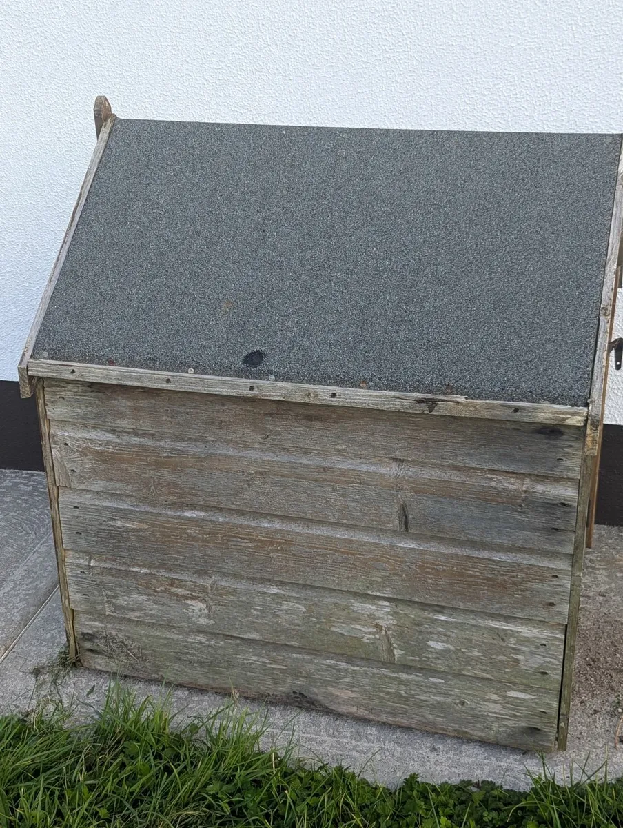FREE Dog/Cat House - Image 2