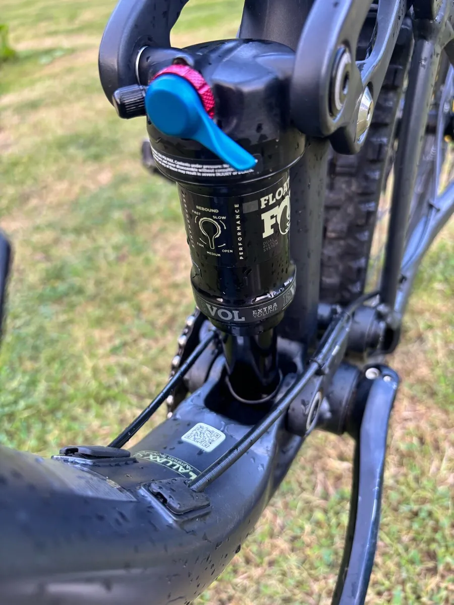 Giant trance 2020 - Image 2