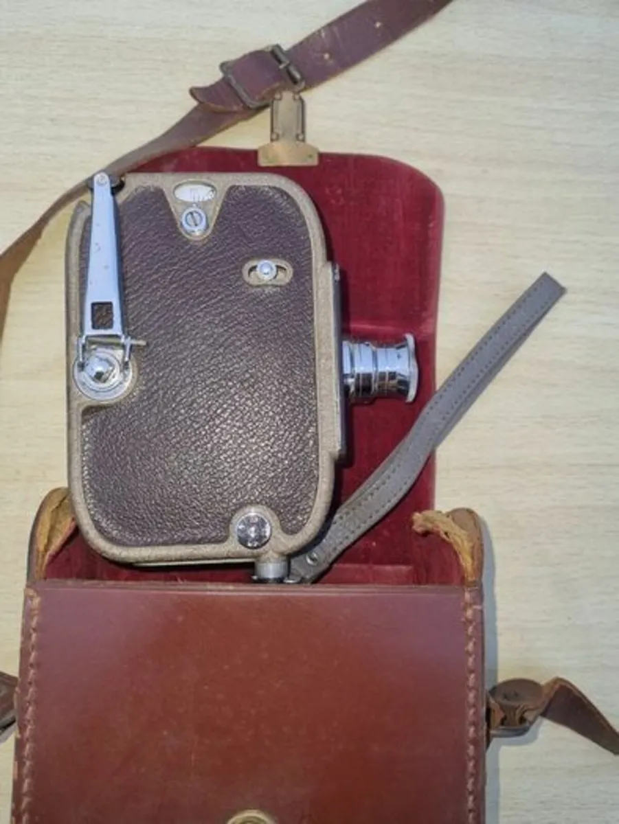 Vintage film camera - Specto 88 Colorshot - Image 2