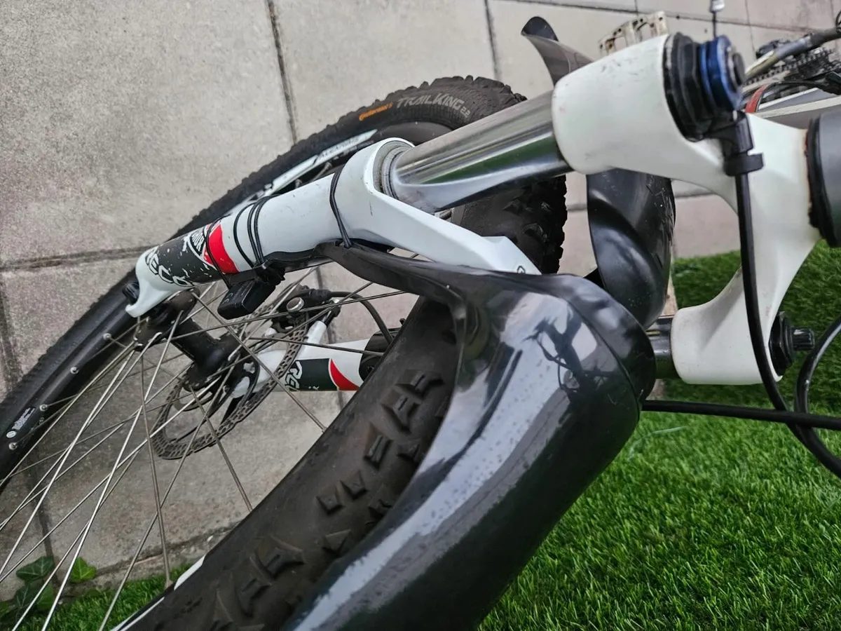 Cube Mountain Bike, Like Brand New - Image 4