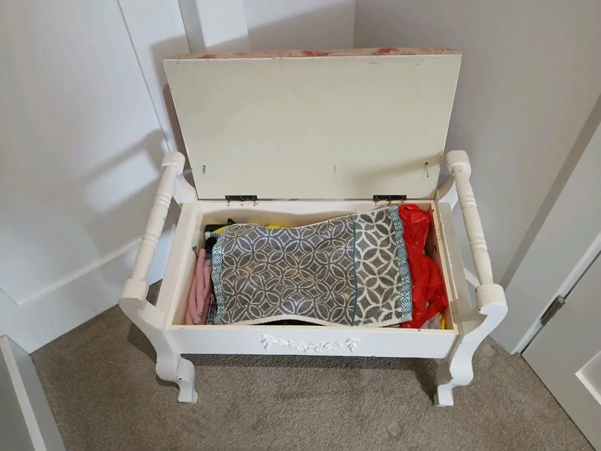 Vanity stool - Image 2