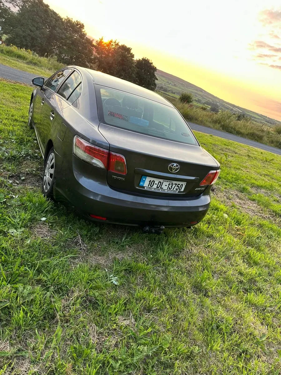 Toyota Avensis 2010 - Image 3