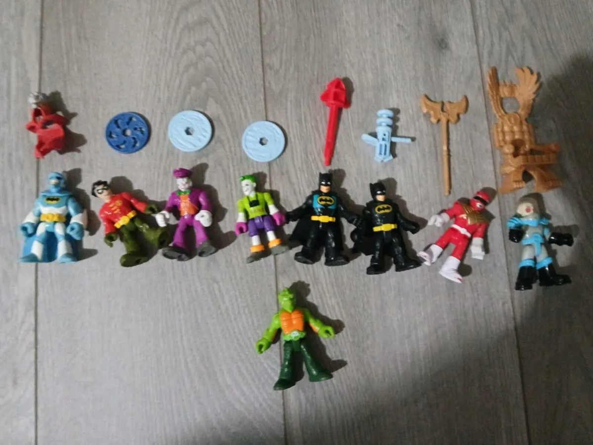 Imaginext toy assortment - Image 4
