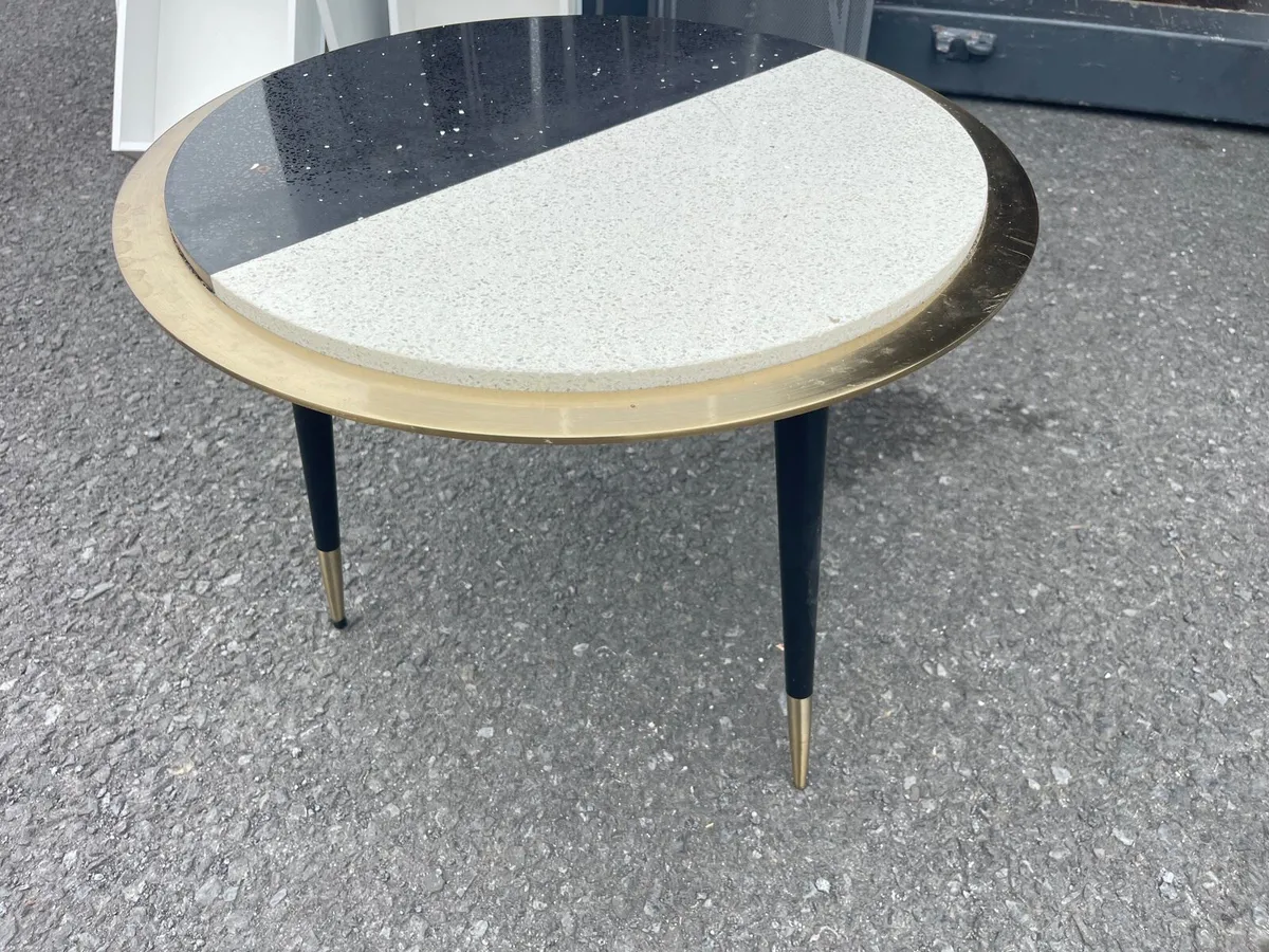 Marble side table - Image 1