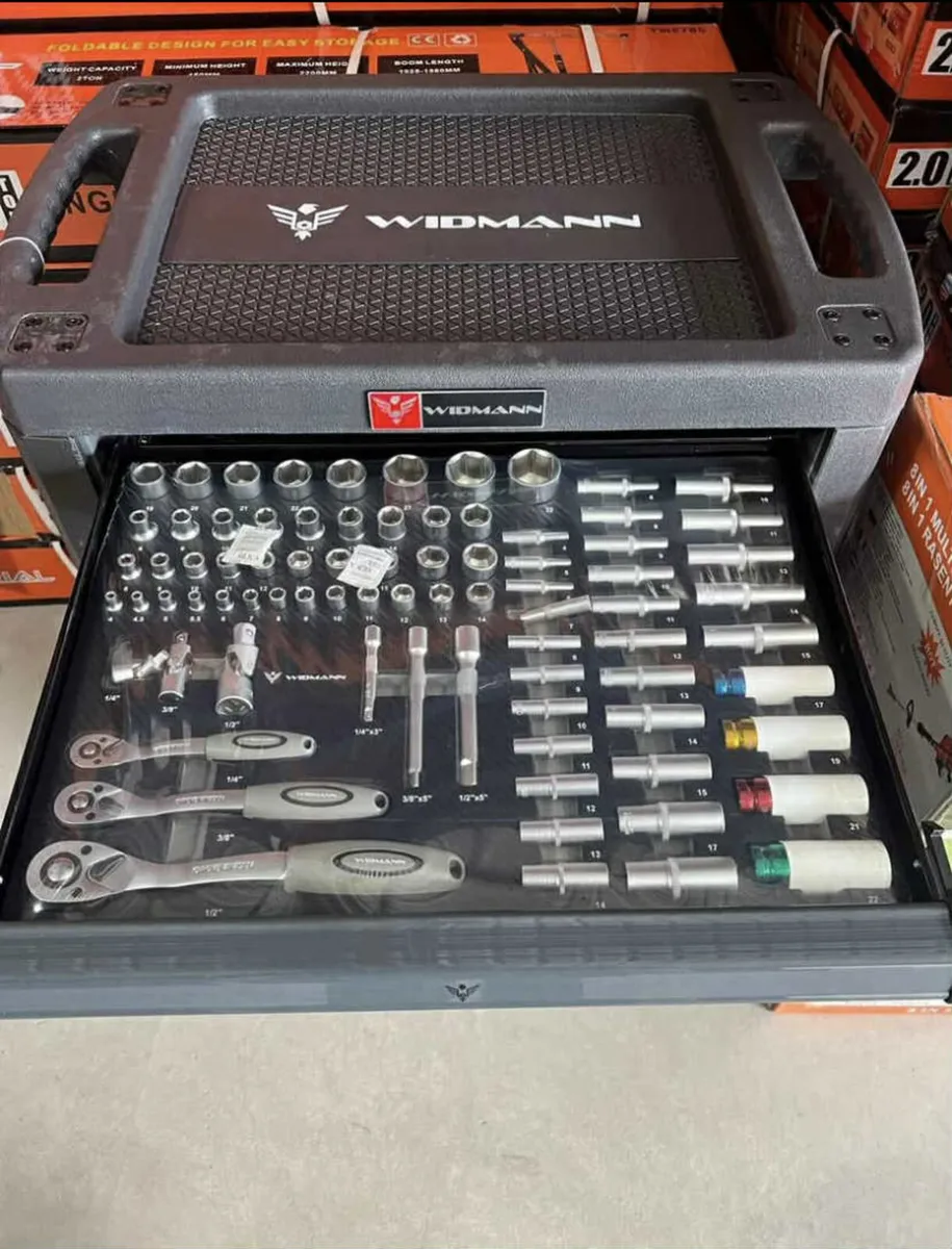New German toolbox free delivery - Image 3