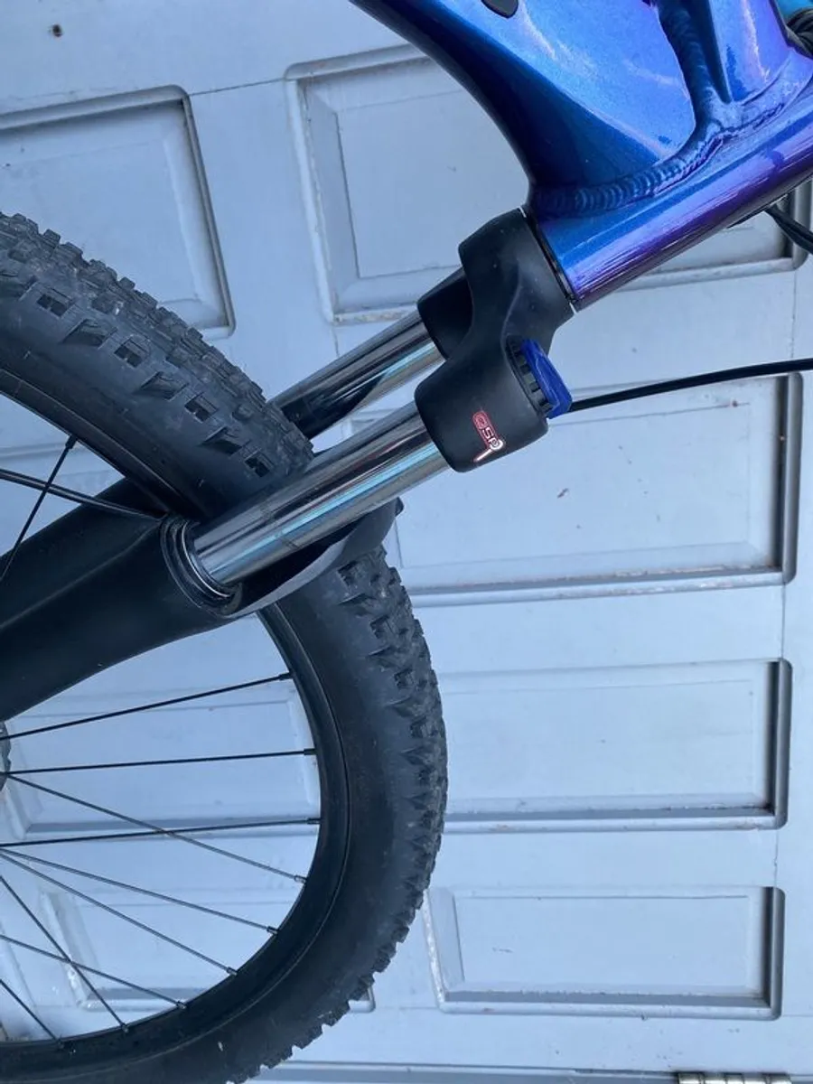 Trek Marlin 5 Gen 3 (purple) - Image 3