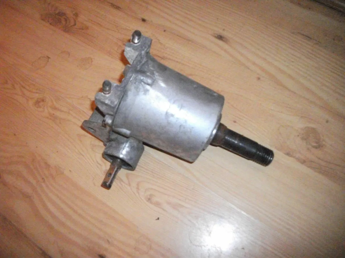 Belle cement mixer Minimix  150   gearbox - Image 1