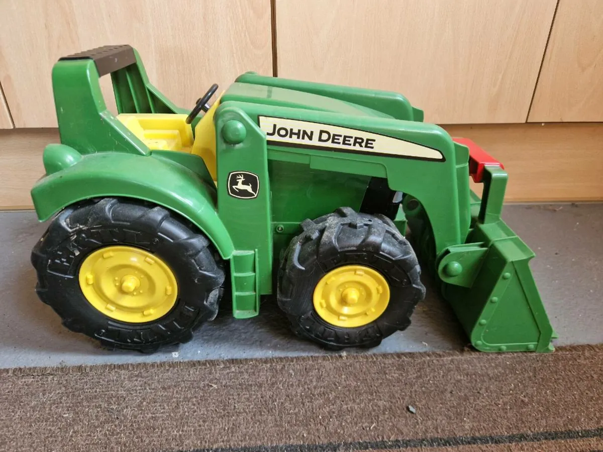 John Deere kids play tractor - Image 1