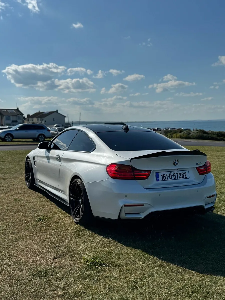 BMW M4 2016 - Image 3