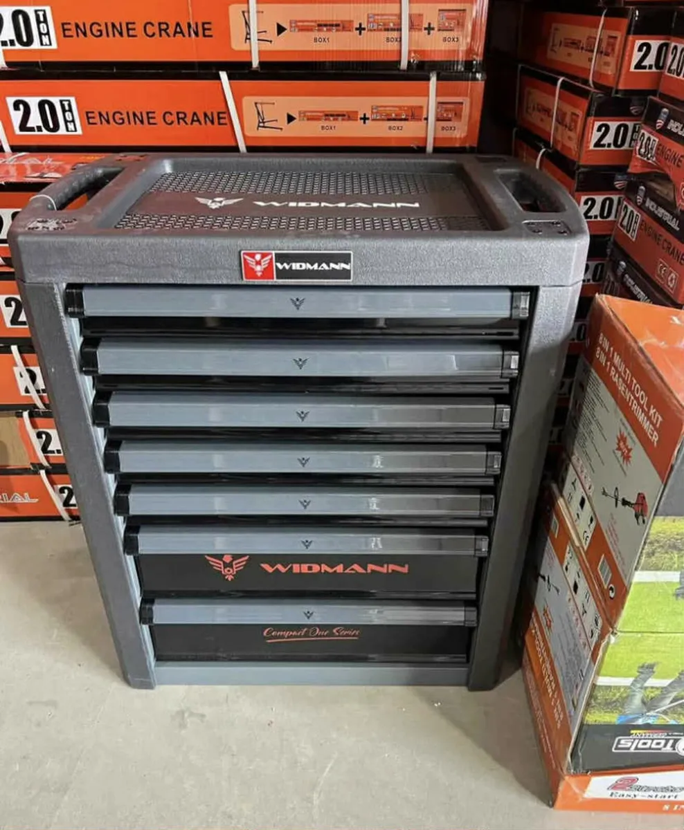 New German toolbox free delivery - Image 1