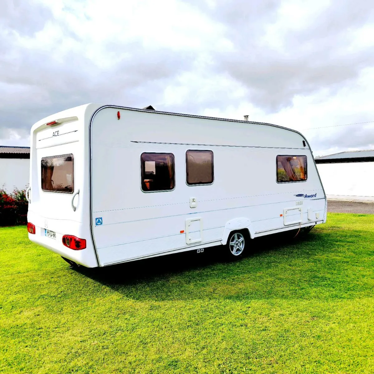 Swift Ace Award Nightstar - Image 3