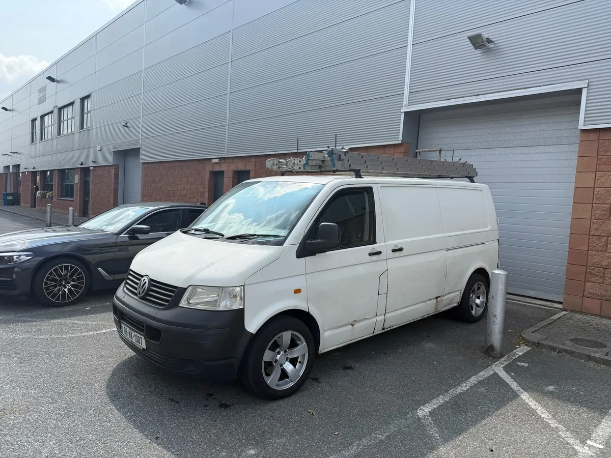 Volkswagen Transporter - Image 3