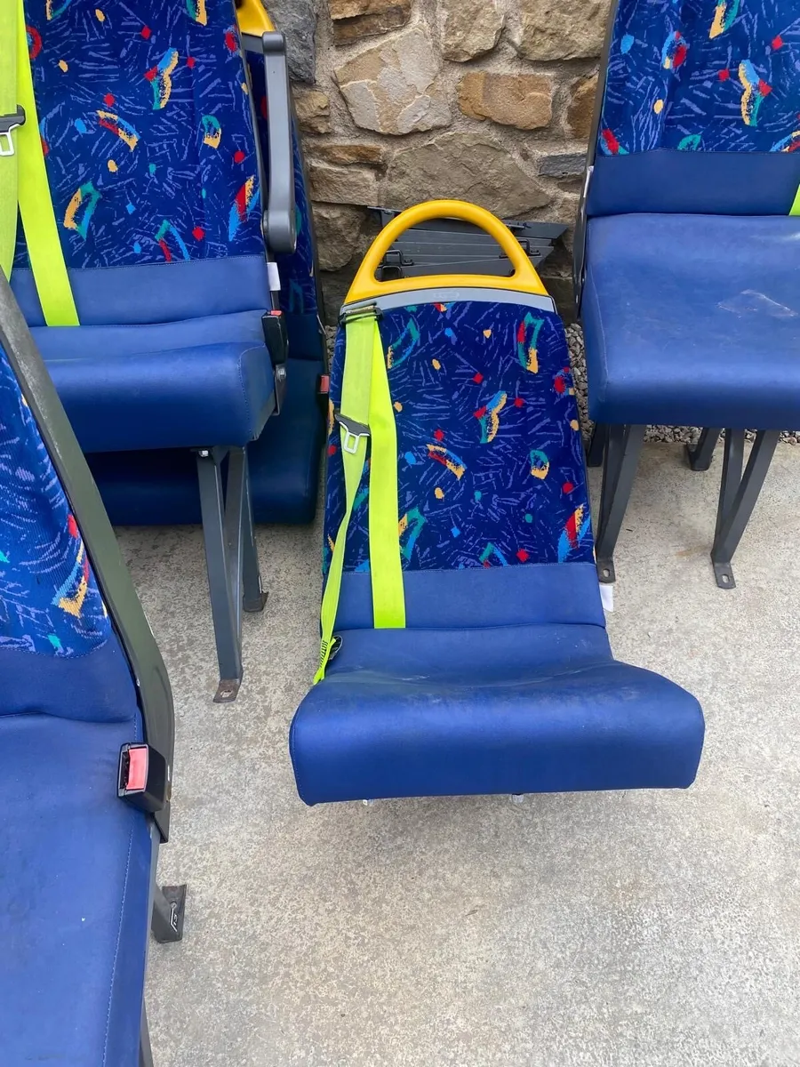 Mini bus seats - Image 1