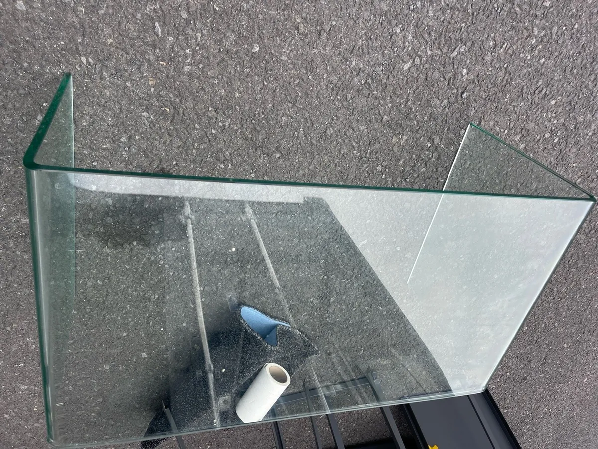 Glass table - Image 4
