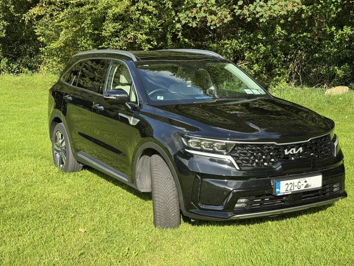 Kia Sorento K4 1.6 Phev 7 Seats Low KMs - Image 2