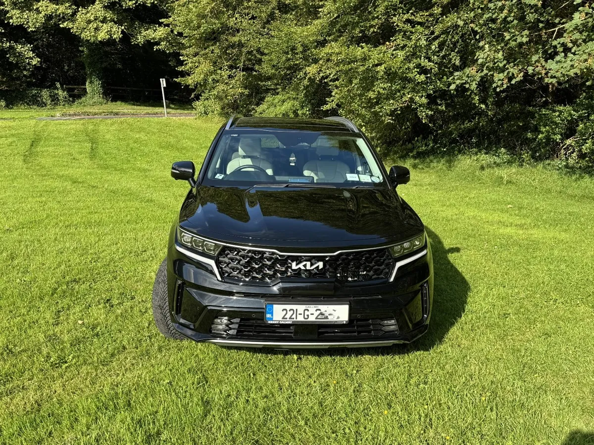 Kia Sorento K4 1.6 Phev 7 Seats Low KMs - Image 4