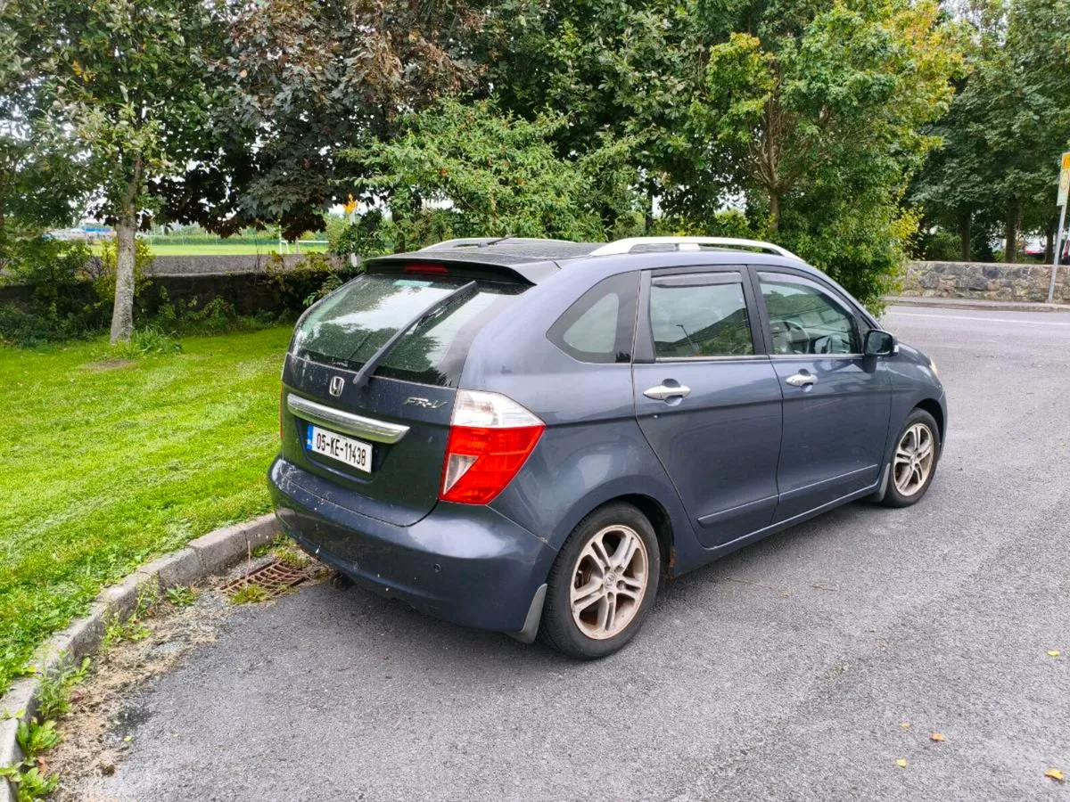2005 Honda FRV 6 Seater - Image 2