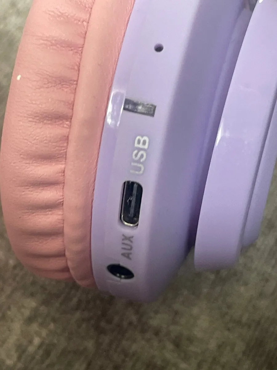 Headphones - Image 2