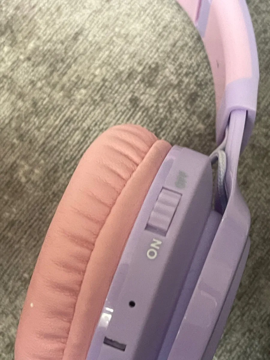 Headphones - Image 3