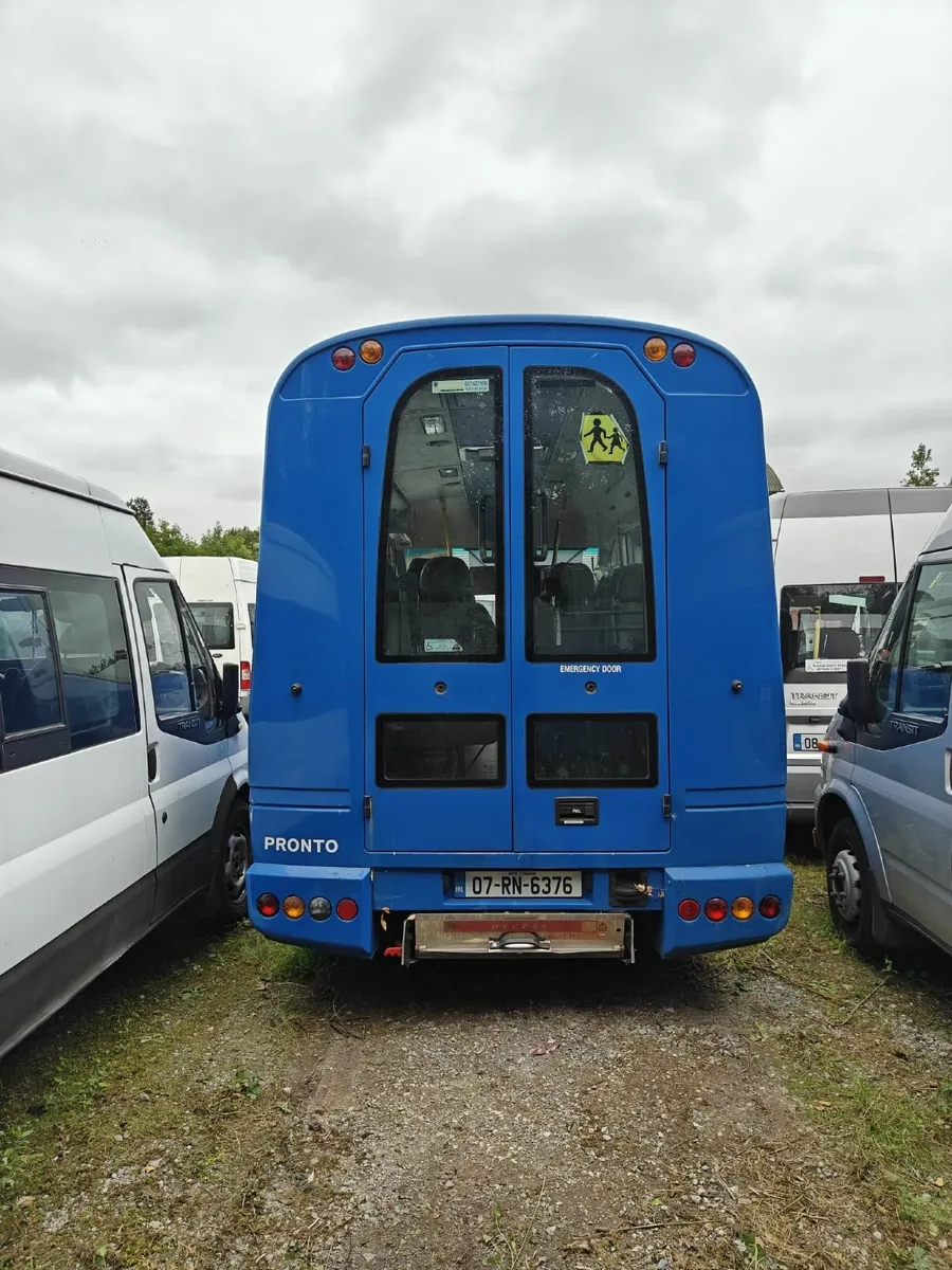 Mercedes-Benz Sprinter 2007 -  20 Seats Bus - Image 2