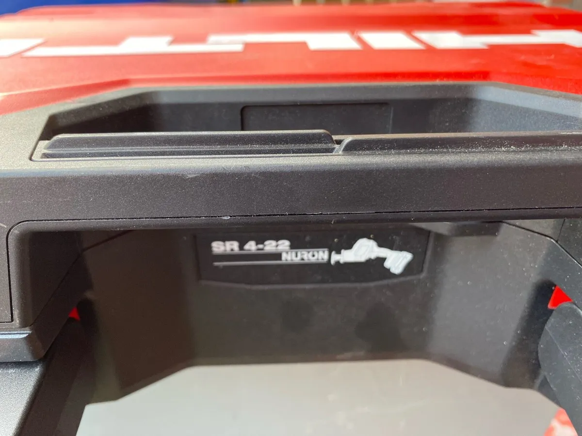 Hilti reciprocating saw - Image 2