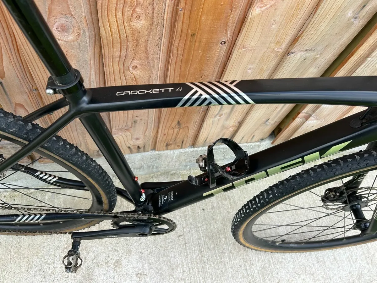 Trek Crockett 4 Disc Cyclocross Bike - Image 2