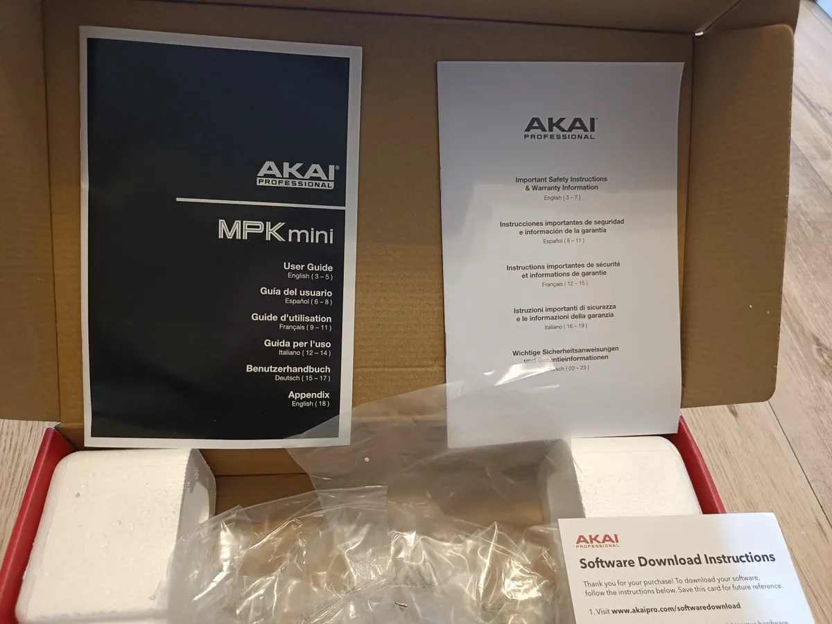 AKAI professional MPK mini, midi keyboard - Image 4