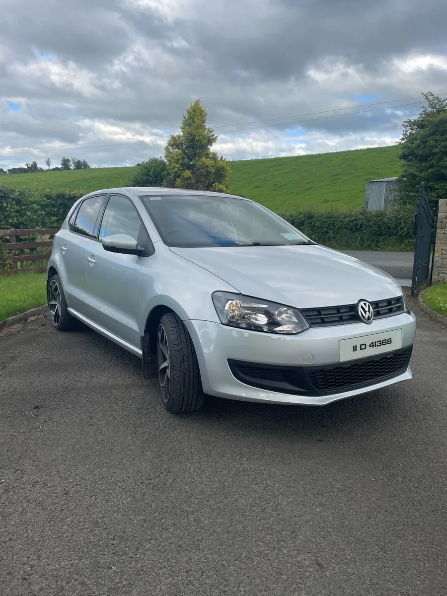 Volkswagen Polo 2011 - Image 2