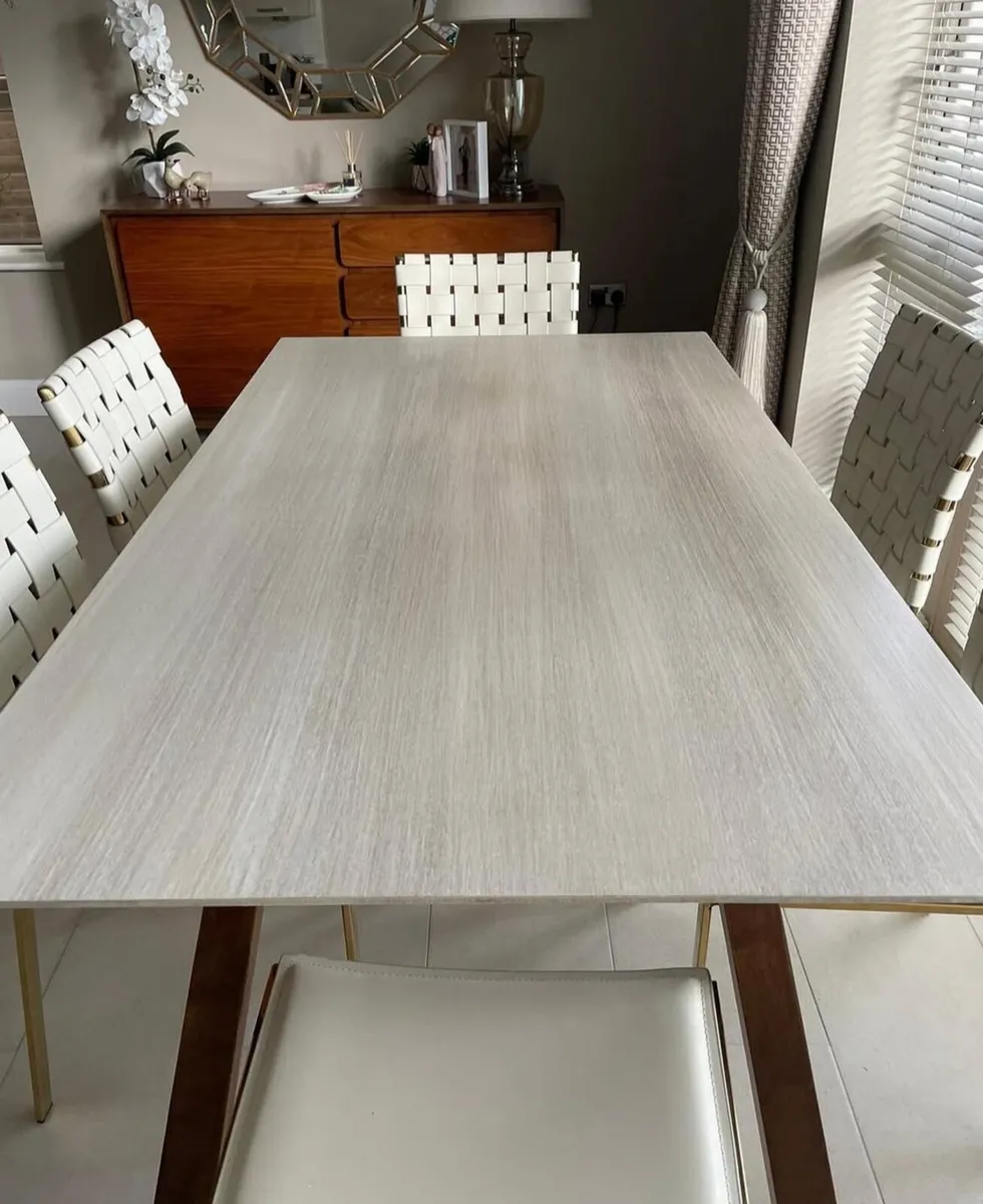 Dining table & chairs - Image 3