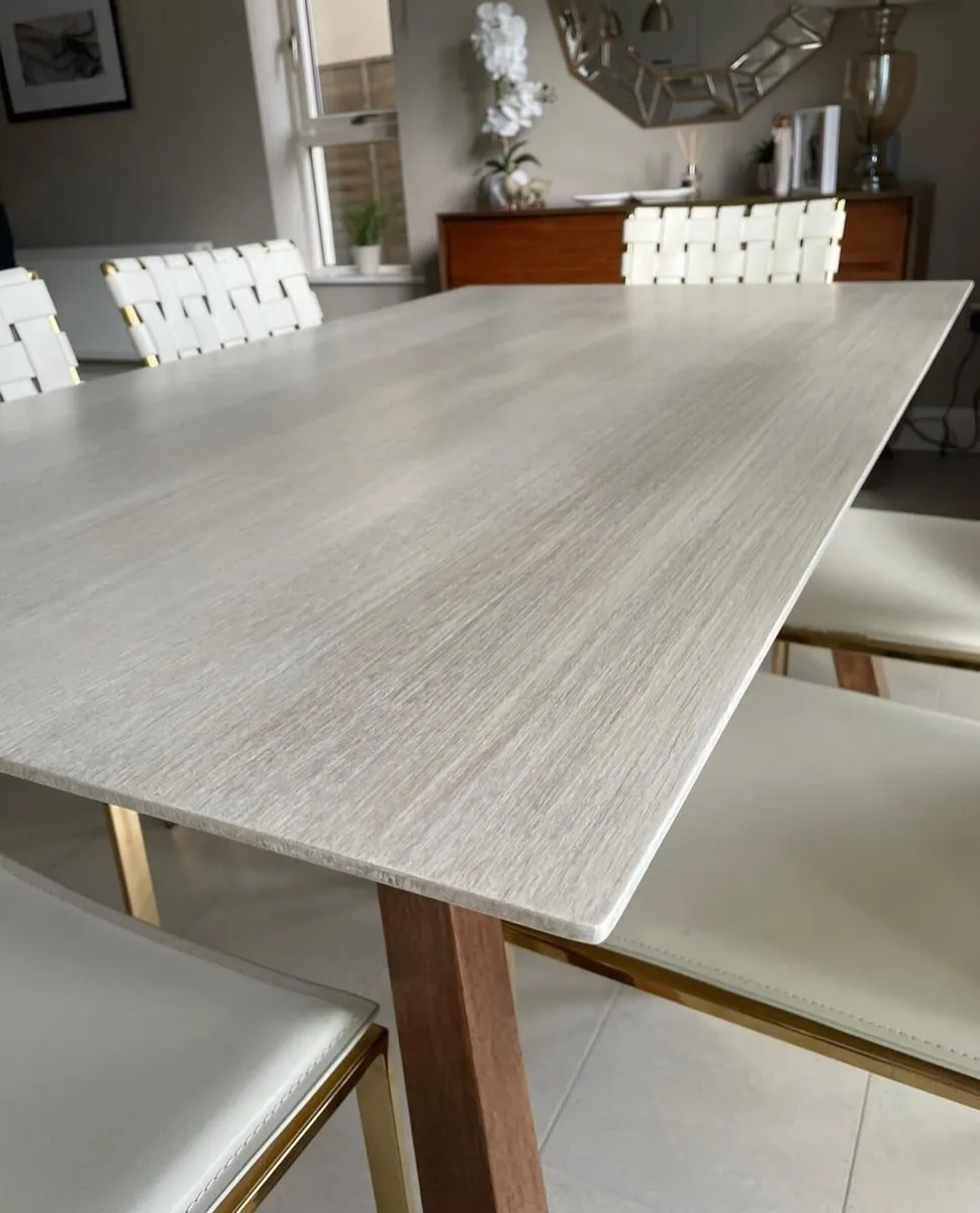 Dining table & chairs - Image 4