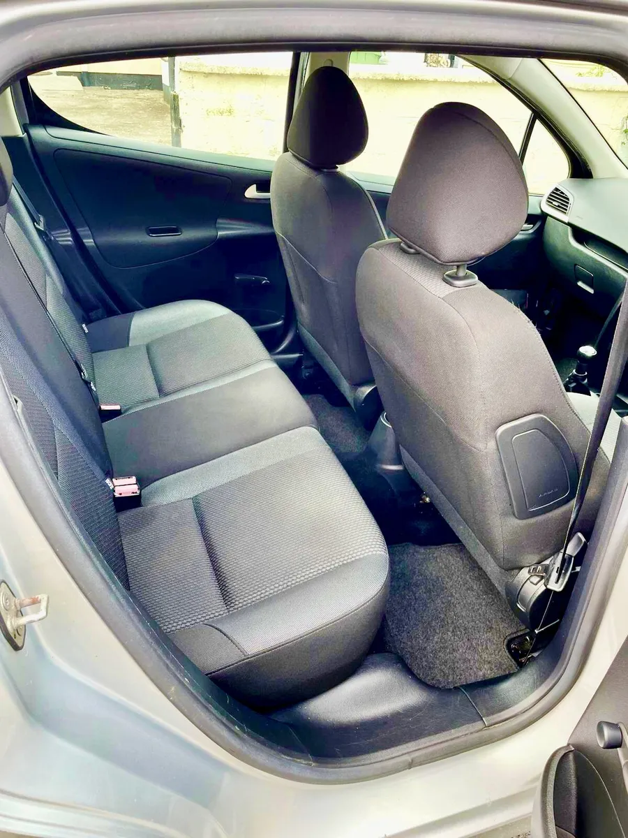 Peugeot 207 - Image 4
