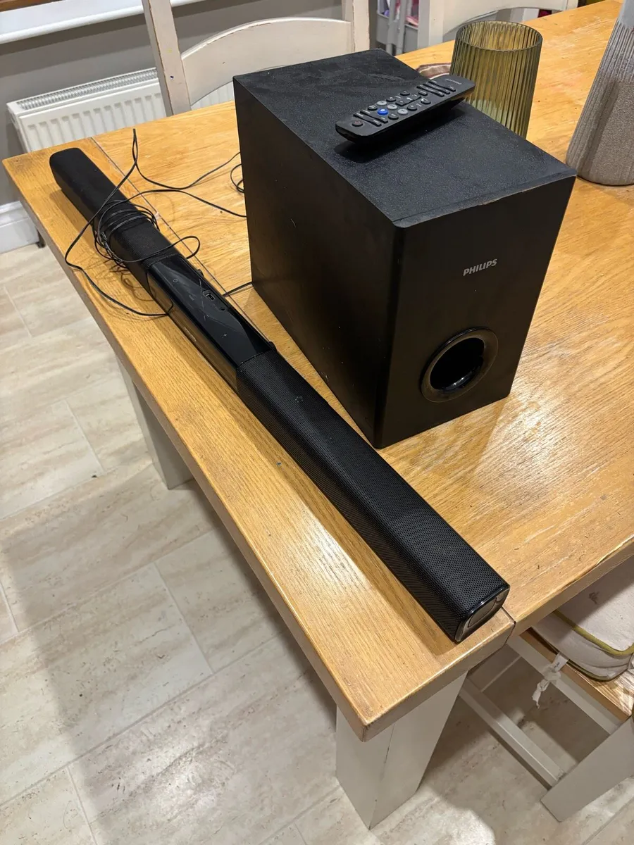 Phillips Soundbar with Subwoofer HTL2163b - Image 2