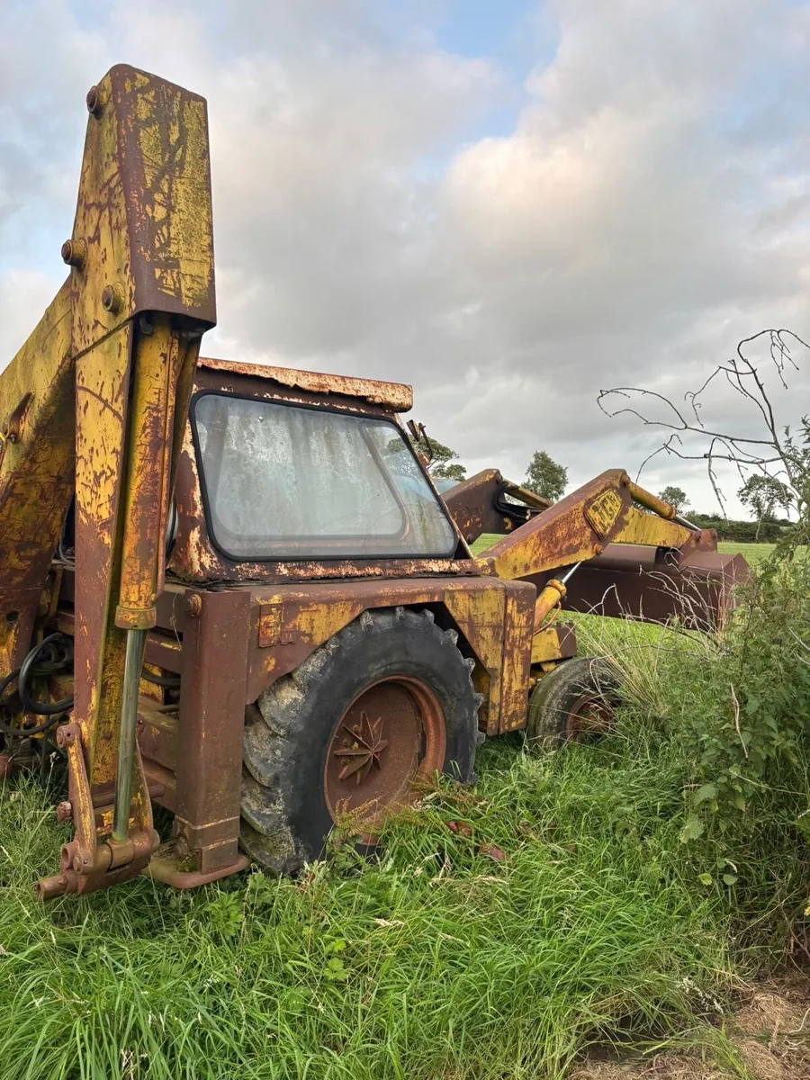 JCB3C / Tractors - Image 1