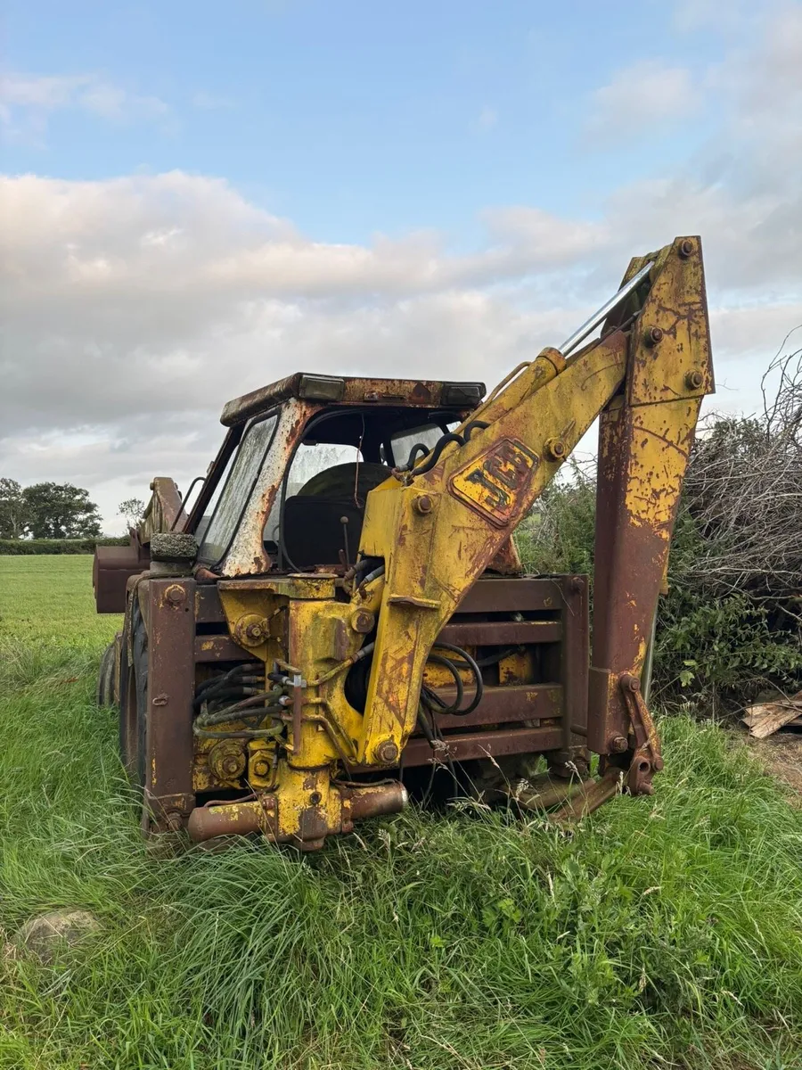JCB3C / Tractors - Image 2