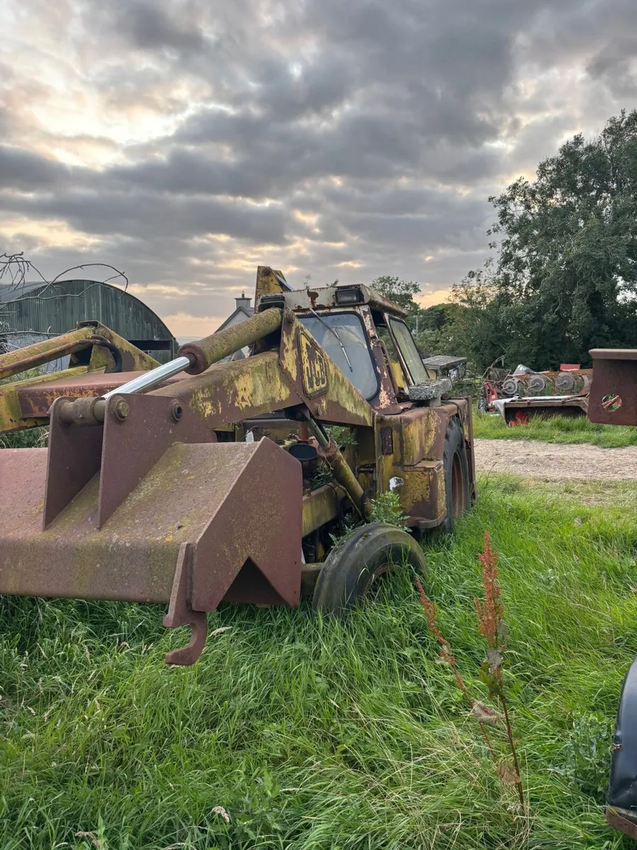 JCB3C / Tractors - Image 3