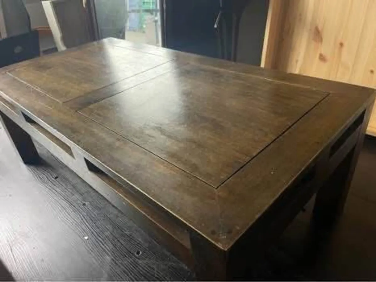 Coffee table - Image 1