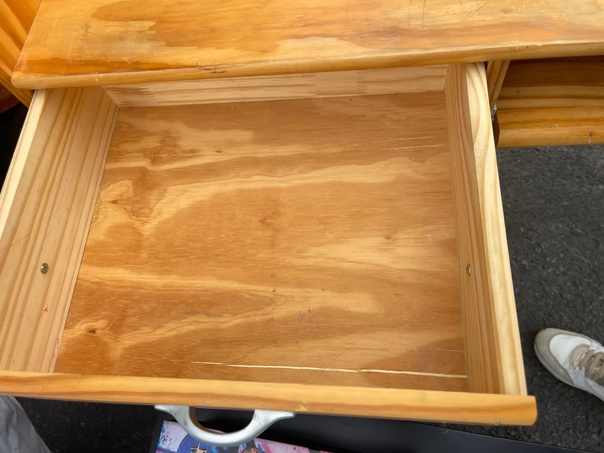 Wooden desk - Image 4