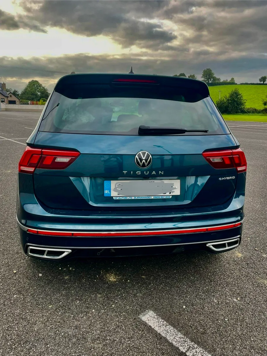 Volkswagen Tiguan R-Line 1.4 245HP Hybrid Plug-In - Image 3